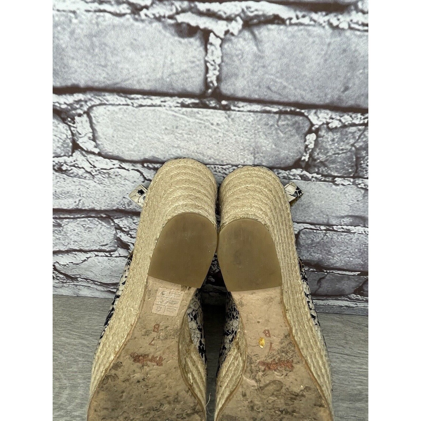 Coach Coach Ferry Snake Embossed Platform Espadrilles Wedges Strap Size US 7 / IT 37 - 19 Thumbnail