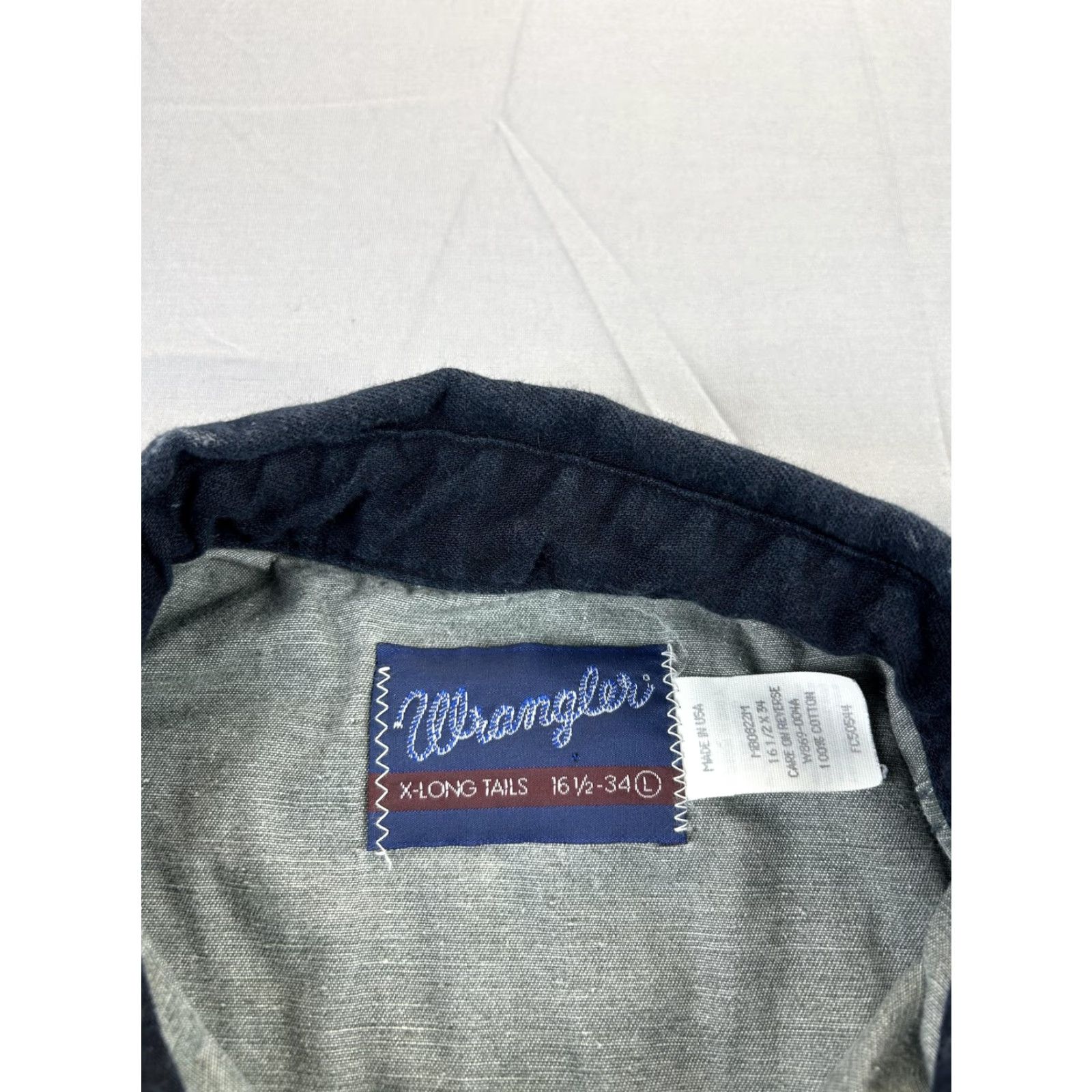 Wrangler VINTAGE Wrangler Shirt Mens Large Stripe Denim Button Long Sleeve USA Elbow Size US L / EU 52-54 / 3 - 2 Thumbnail
