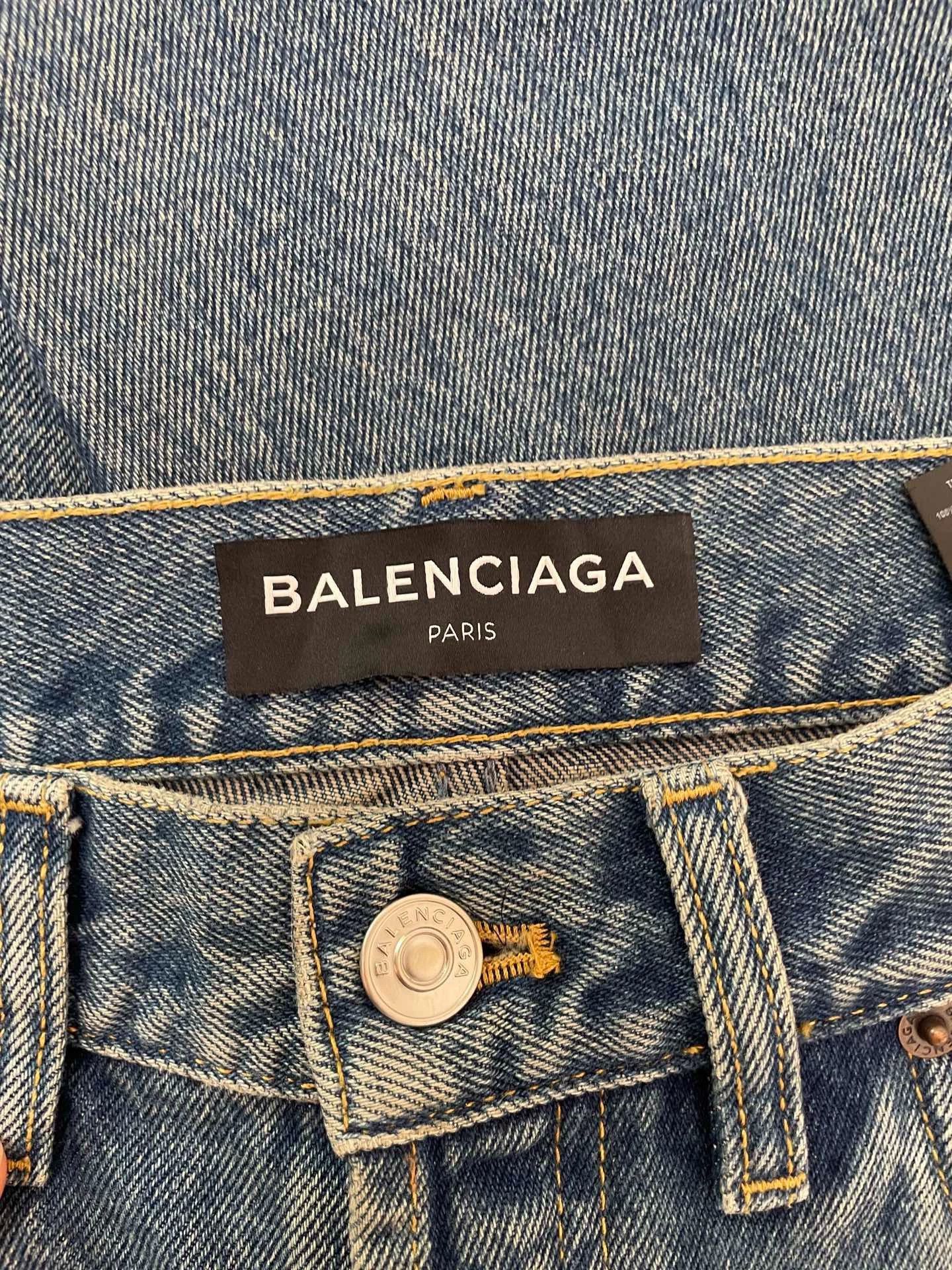 Balenciaga Balenciaga Straight Leg Distressed Jeans 30 (No Tags) Size 30" / US 8 / IT 44 - 3 Thumbnail