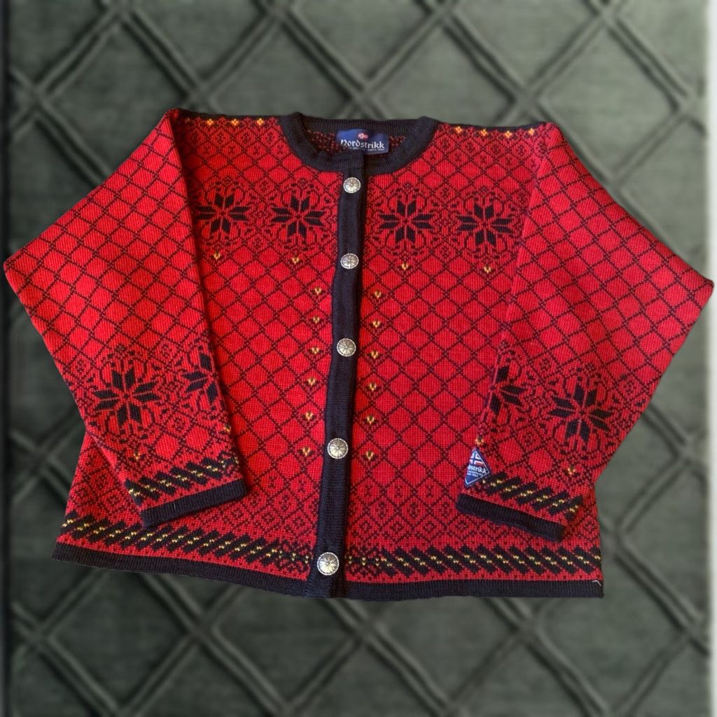 Vintage Nordstrikk Cardigan Sweater Women M Red Virgin Wool Button Wool Round Neck Long Sleeve, Casual Holiday Christmas Size M / US 6-8 / IT 42-44 - 1 Thumbnail