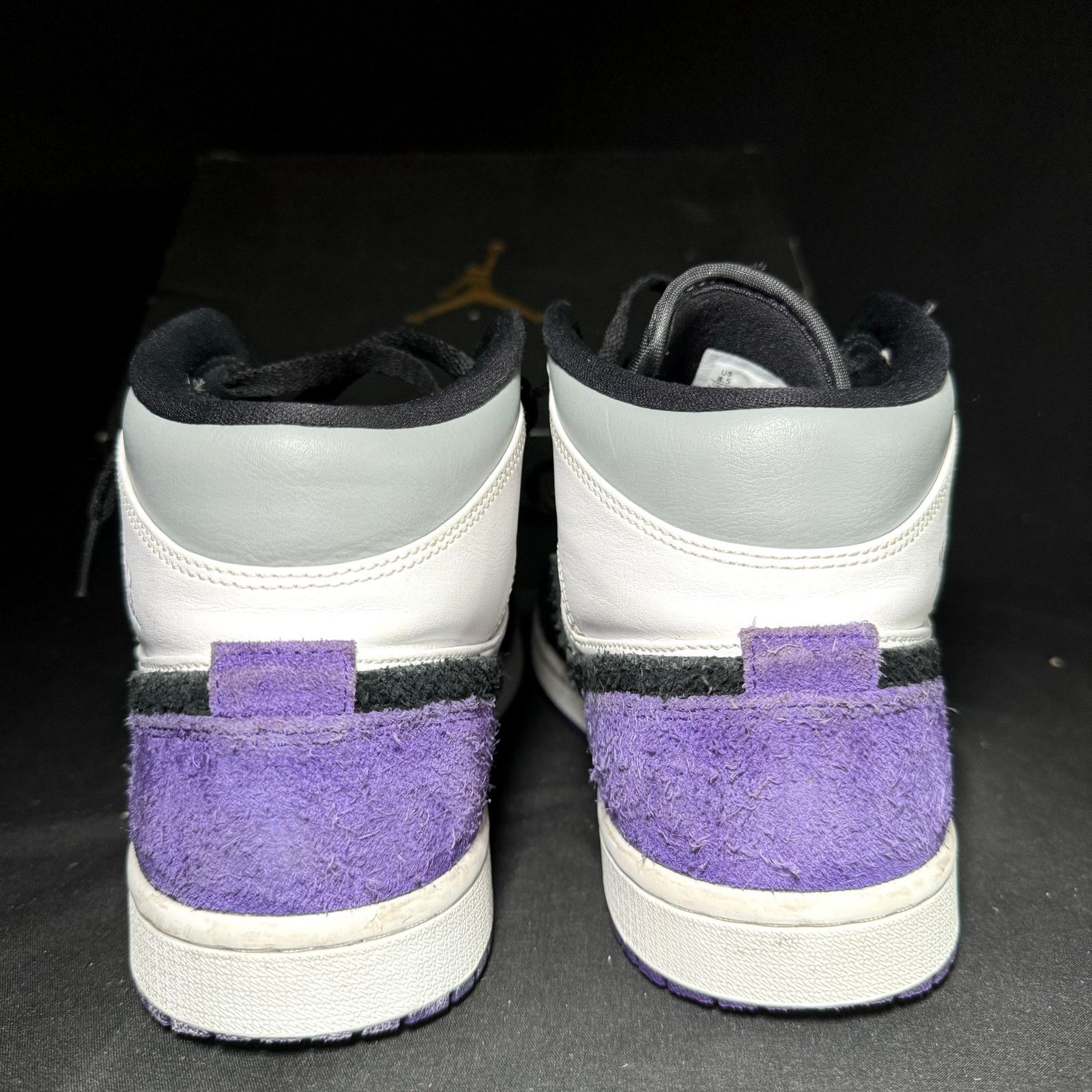 Jordan Brand × Nike Size 8.5 - Nike Air Jordan 1 Mid SE Varsity Purple 2020 Size US 8.5 / EU 41-42 - 5 Thumbnail