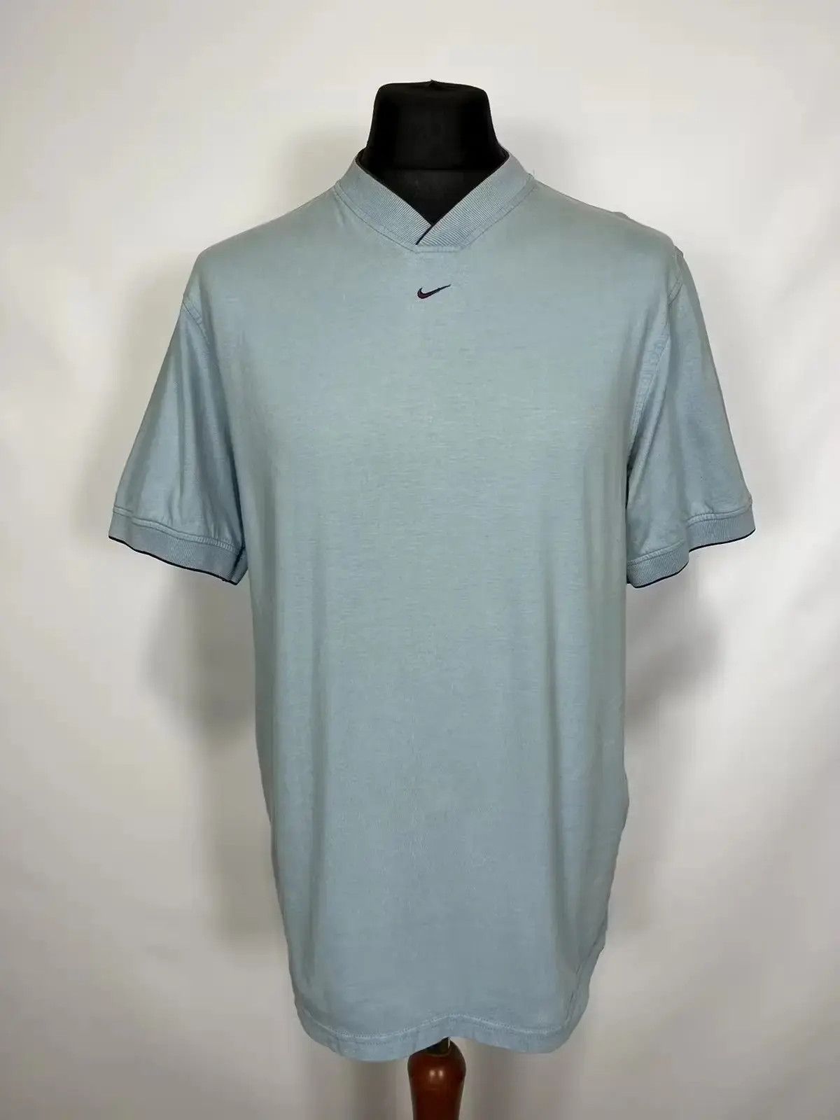 Nike × Vintage Vintage Nike embroidered small logo tee Size US L / EU 52-54 / 3 - 1 Thumbnail