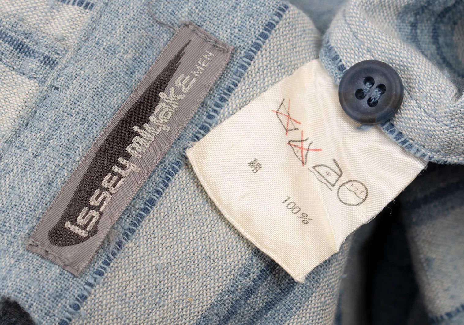 Issey Miyake Stand Neck Striped Shirt in Light Blue, Size M Size US M / EU 48-50 / 2 - 19 Thumbnail