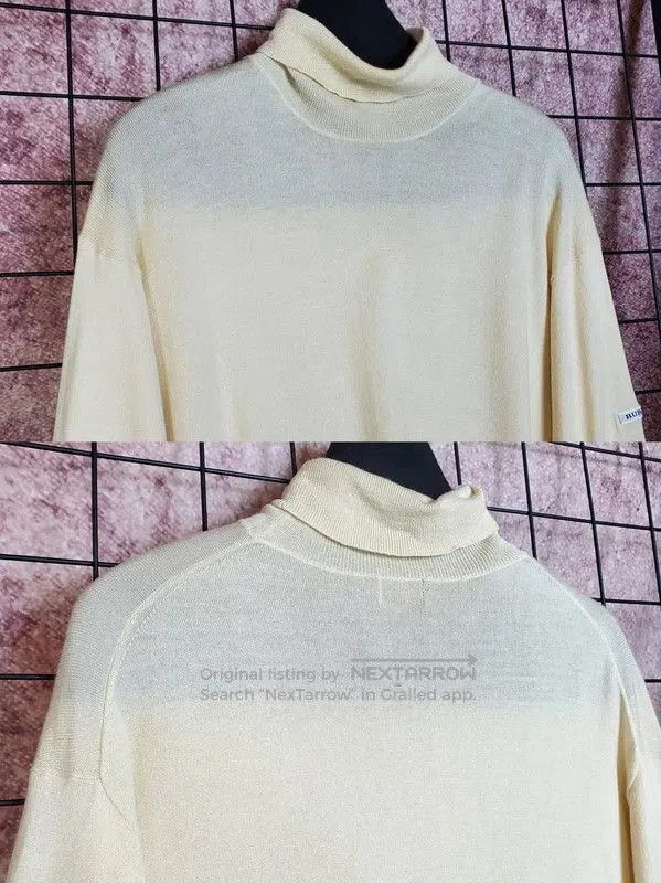 Burberry Burberry Beige Silk-Blend Embroidered Turtleneck Top. Size M / US 6-8 / IT 42-44 - 4 Thumbnail