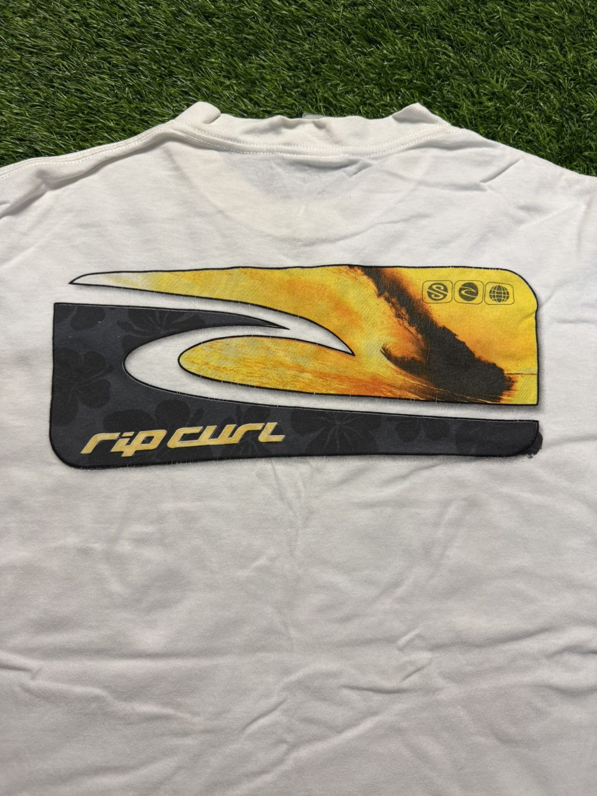 Vintage assorted tshirt - vintage ripcurp surf made in usa Size US M / EU 48-50 / 2 - 3 Thumbnail