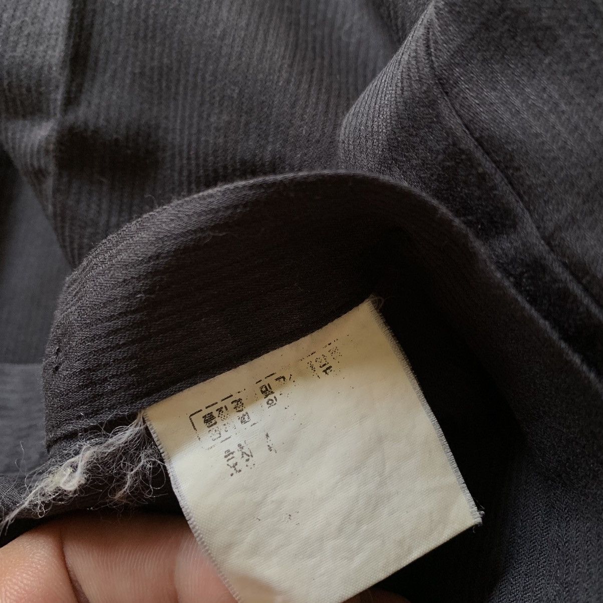 Balenciaga Vtg 90s Balenciaga Check Petterned Inner Collar Placket Size US M / EU 48-50 / 2 - 6 Thumbnail