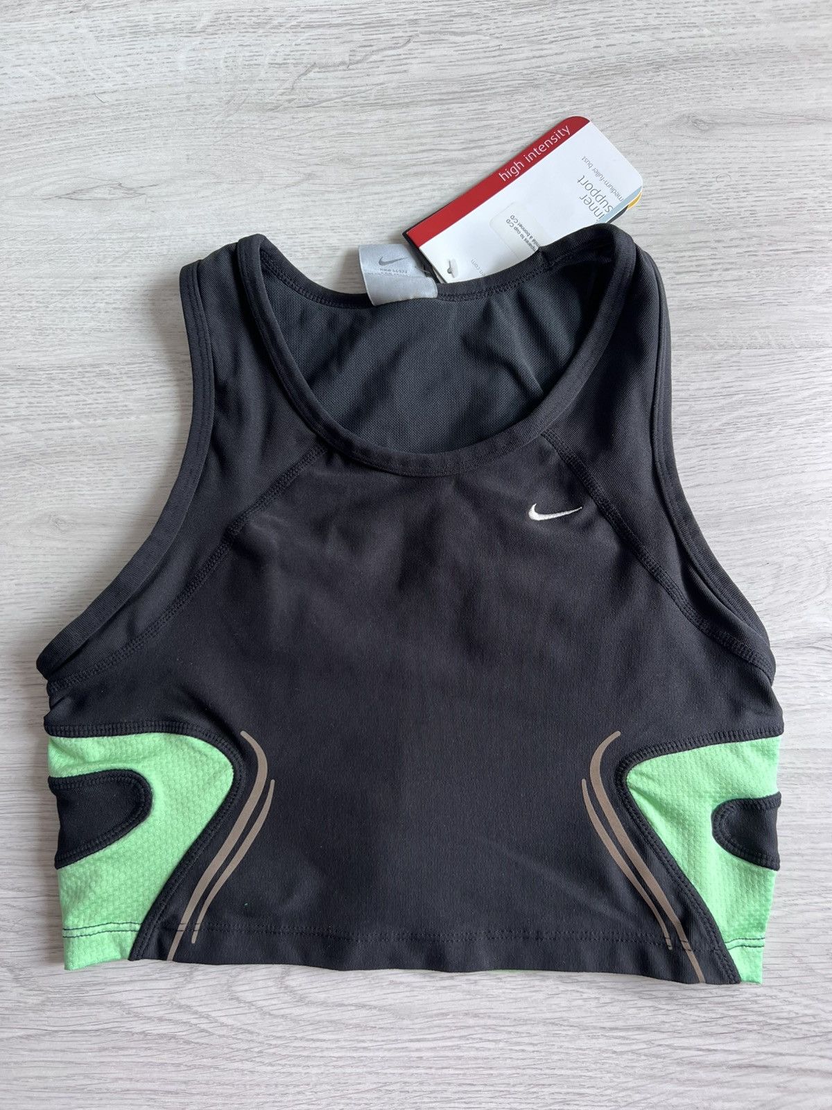 Nike Nike drifit top size xs vintage Size XS / US 0-2 / IT 36-38 - 1 Thumbnail