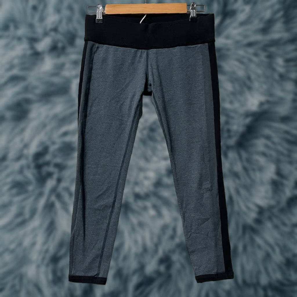 James Perse James Perse Cropped Leggings Women’s Size 1 Gray Made USA Pants Pull On Cropped Features Crop USA Theme Womens Size 25" / US 0 / IT 36 - 1 Thumbnail