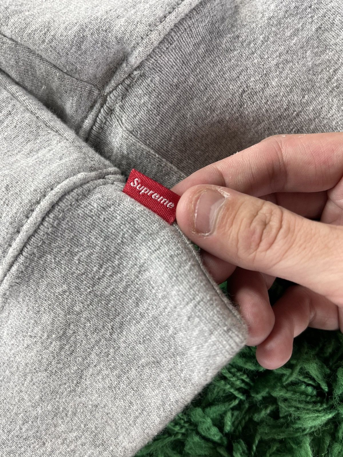 Supreme Supreme Cutout BOGO Crewneck Size US XL / EU 56 / 4 - 5 Thumbnail