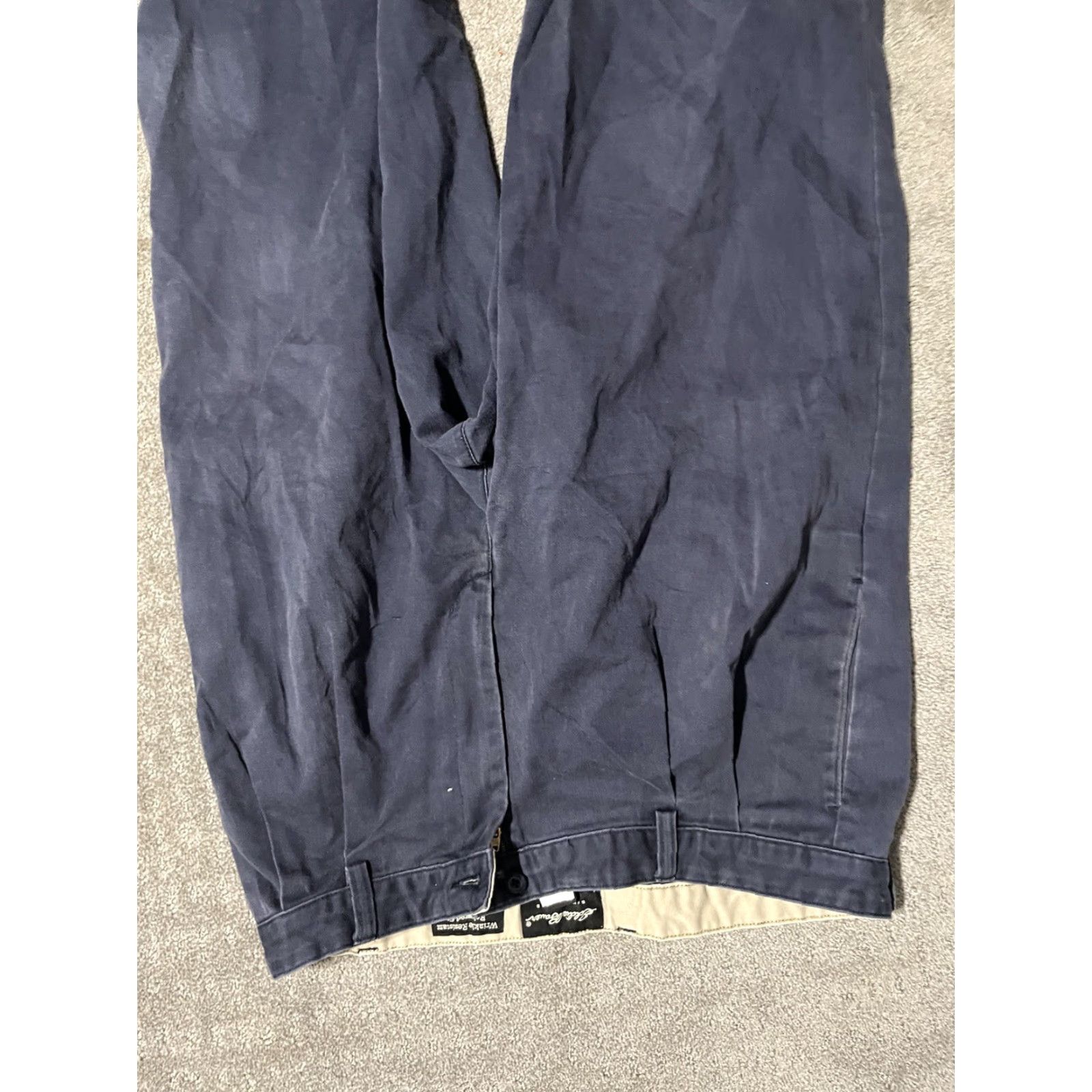 Eddie Bauer Eddie Bauer Pants Men's Navy Pleated Relaxed Fit 36x30 Chino Straight Logo Belt Loops Casual Modern Outdoor 36 Mens Size US 36 / EU 52 - 4 Thumbnail