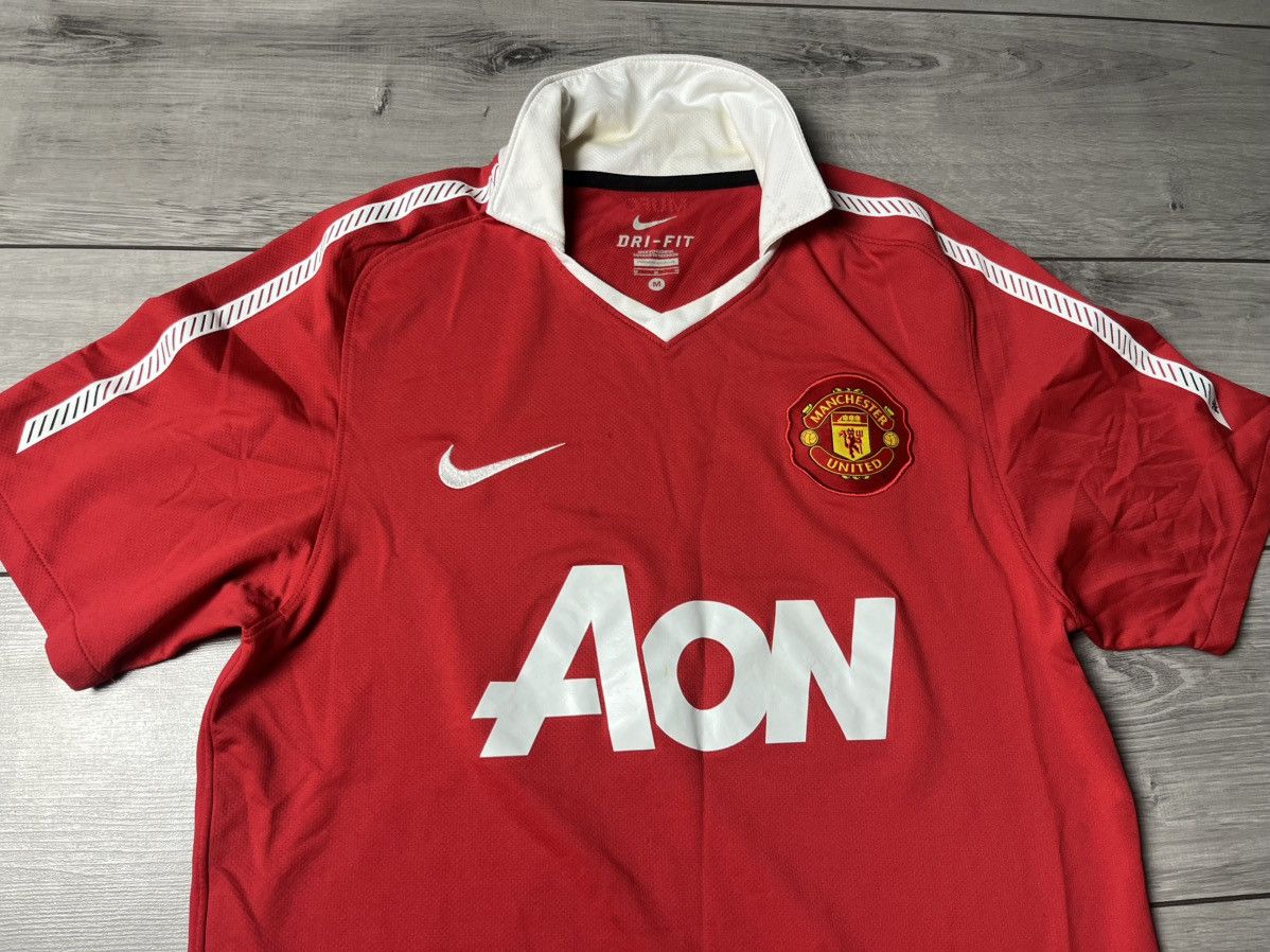 Nike Manchester United Soccer Jersey AON Nike Red SS Shirt Size US M / EU 48-50 / 2 - 3 Thumbnail