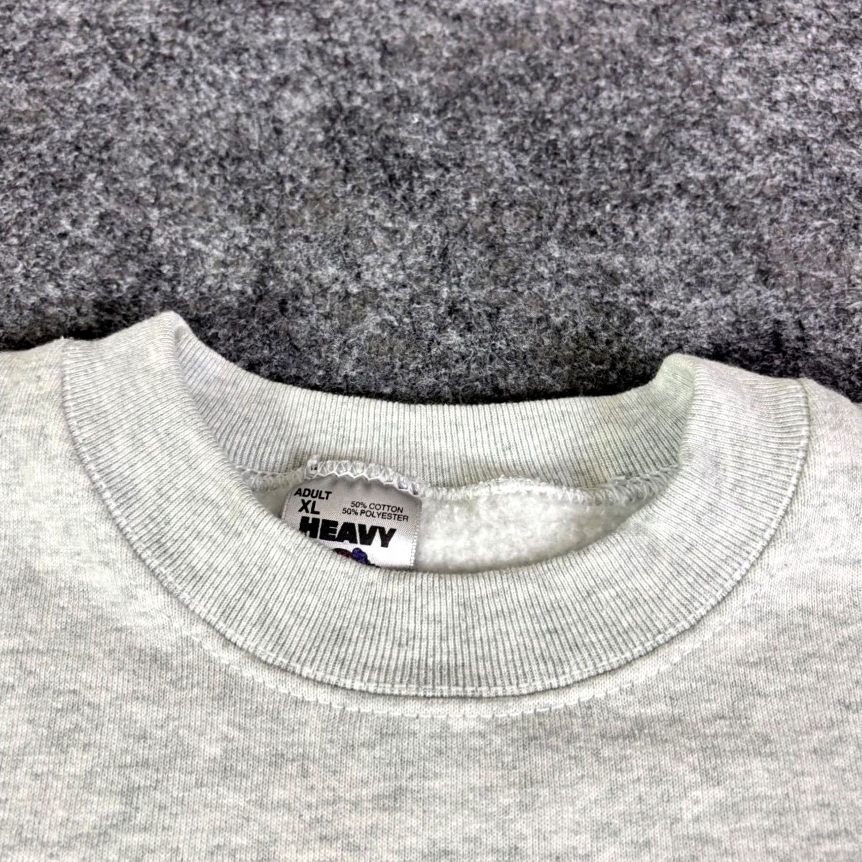 Vintage VINTAGE Heavyweight Sweatshirt XL Gray Graphic Print Crewneck Pullover 90s Men Size US XL / EU 56 / 4 - 3 Thumbnail