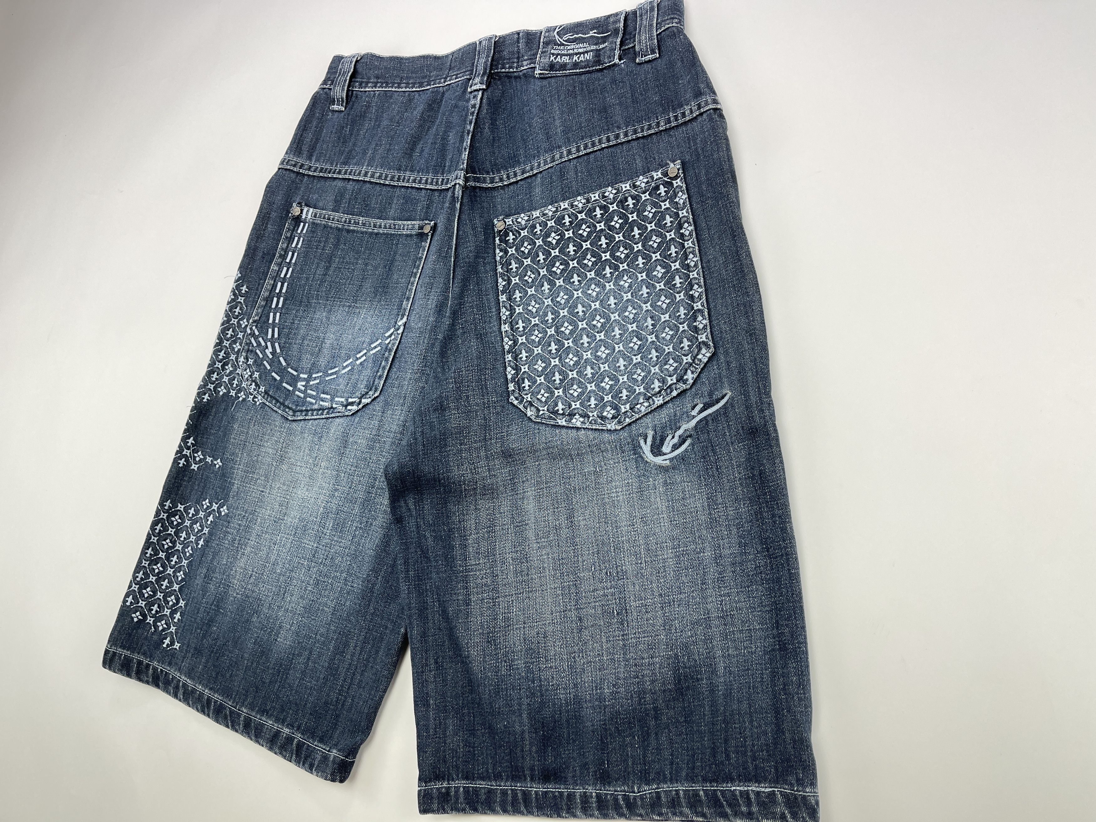 Karl Kani KARL KANI shorts, vintage hip hop baggy jeans, 90s size W 30 Size US 30 / EU 46 - 4 Thumbnail