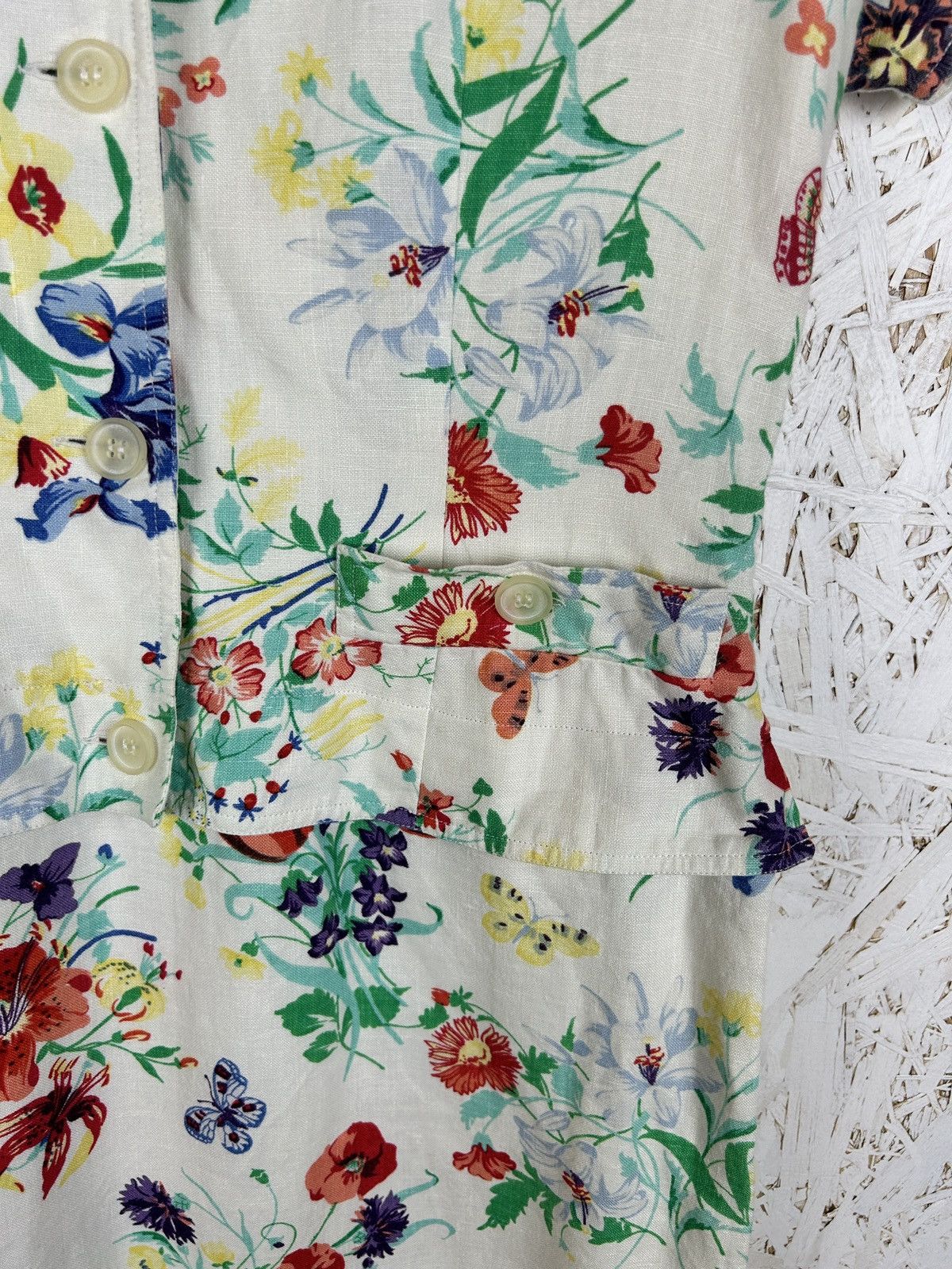 Gucci Vintage Gucci Linen Floral Print Wrap Dress 44 Size M / US 6-8 / IT 42-44 - 5 Thumbnail
