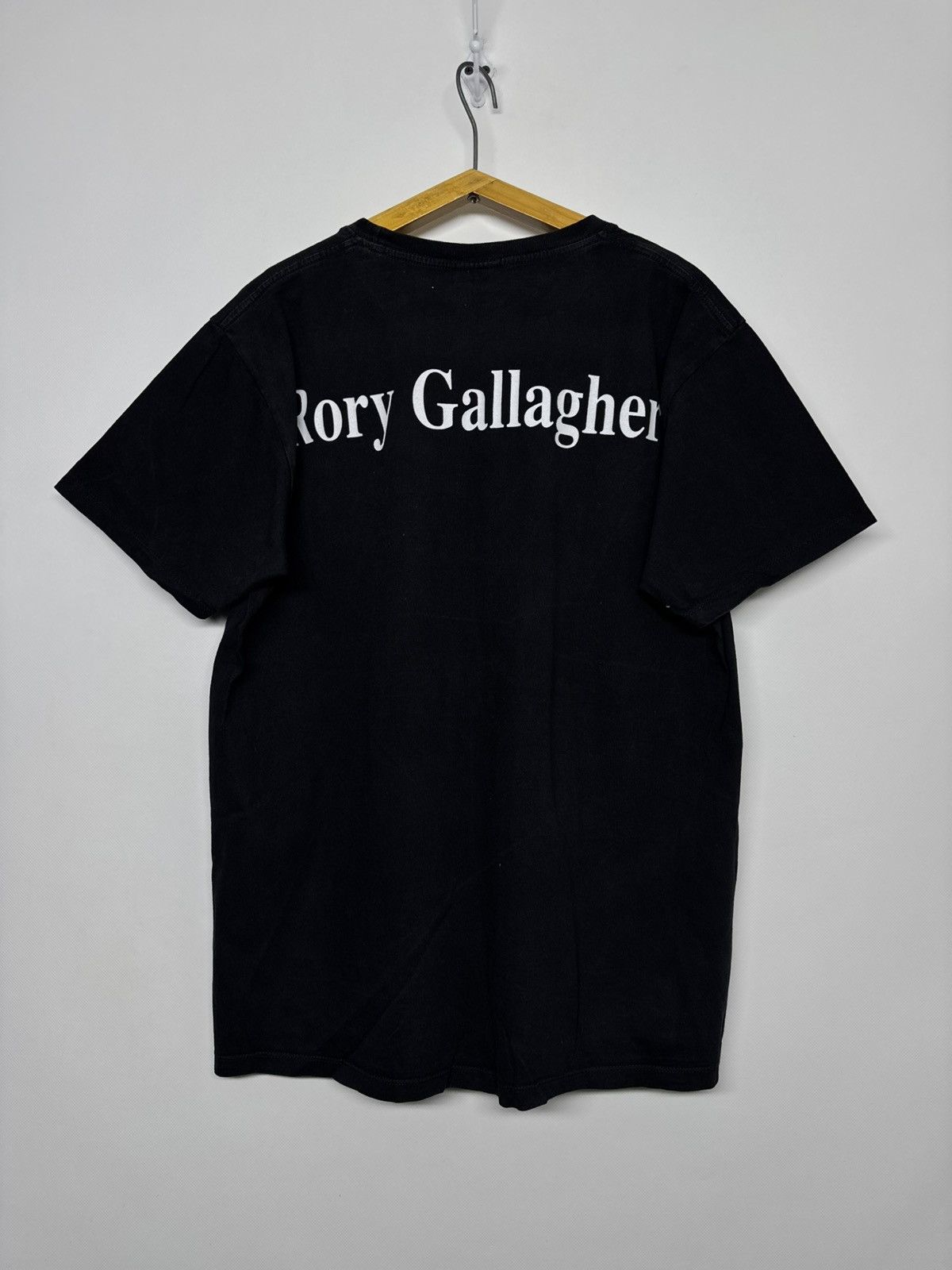 Vintage Vintage Y2k Rory Gallagher Rock Band T-Shirt Size US L / EU 52-54 / 3 - 5 Thumbnail