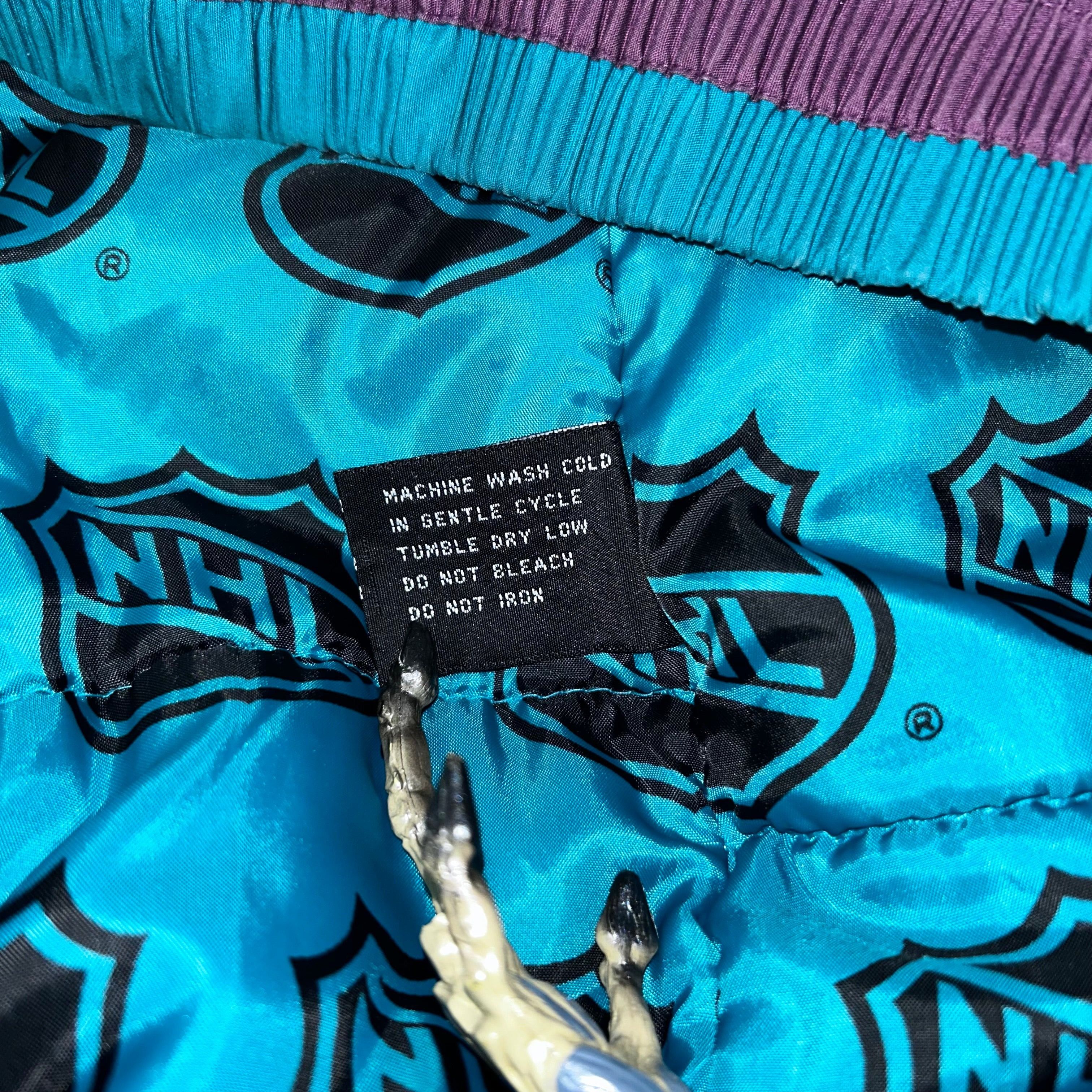Vintage Vintage 90s Anaheim Ducks Pro Layer NHL Windbreaker Jacket Size US L / EU 52-54 / 3 - 4 Thumbnail