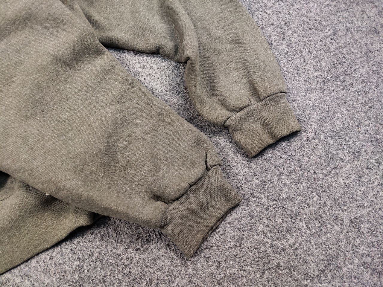 Russell Athletic Vintage 90's Russell Athletic crewneck Blank Sweatshirt Size US L / EU 52-54 / 3 - 12 Thumbnail