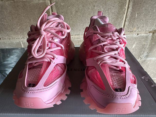 Balenciaga o1mt1gz0625 Track Clear Sole Sneakers in Pink Size US 6 / IT 36 - 2 Thumbnail