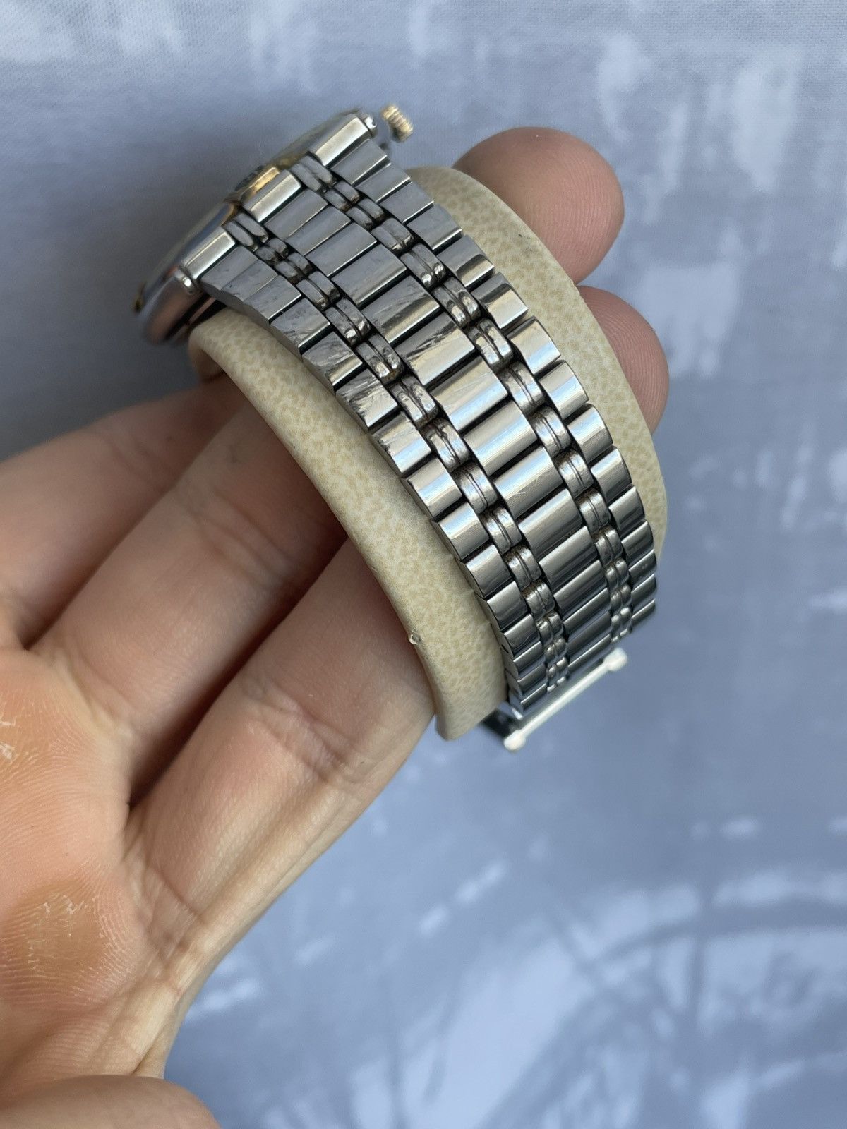 Gucci Gucci Watch 9000M Size ONE SIZE - 9 Thumbnail