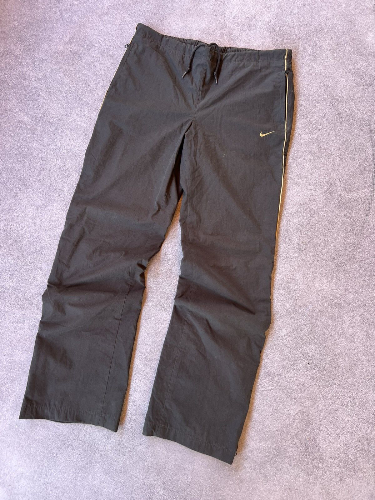 Nike 🔥 Vintage Y2K Grey Nylon Drill Swag Pants – Women’s Size 28" / US 6 / IT 42 - 3 Thumbnail