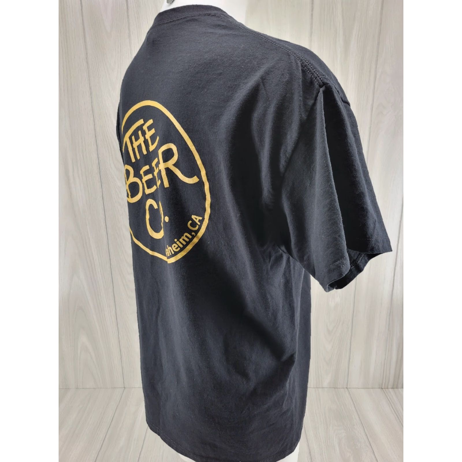 Gildan VINTAGE The Beer Co. Anaheim CA Men's Shirt Black Size XL Size US XL / EU 56 / 4 - 6 Thumbnail