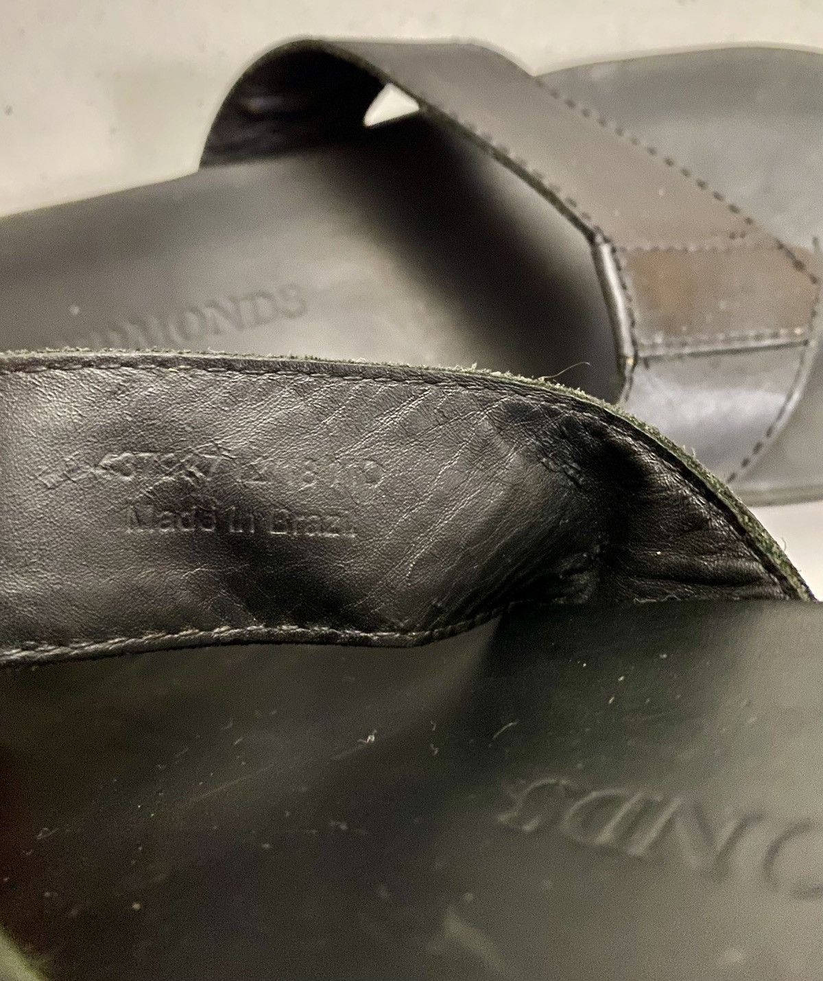 Allen Edmonds Allen Edmonds Black Leather Oscar Thong Sandals 11 D VGC Size US 11 / EU 44 - 3 Thumbnail