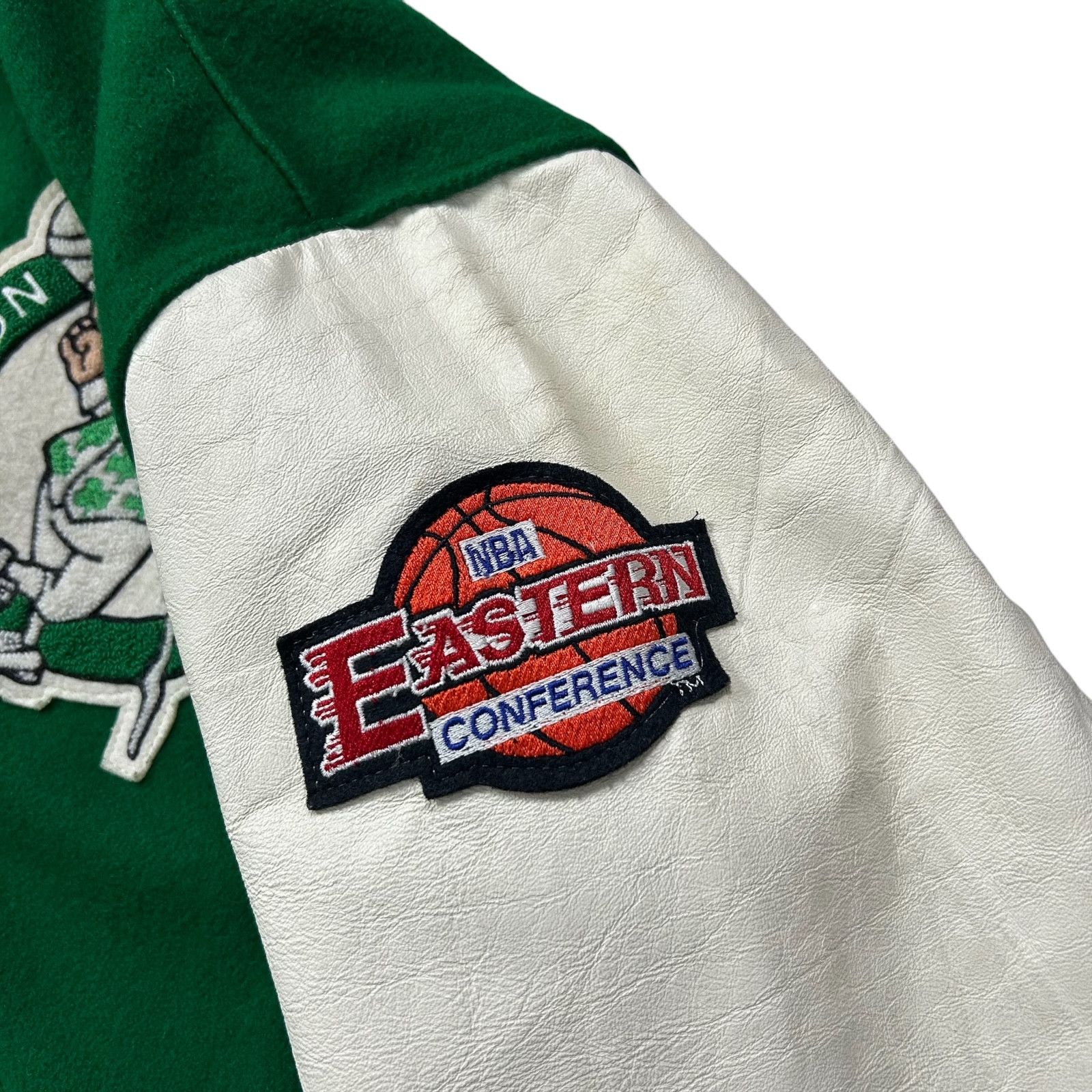 NBA VTG 90s BOSTON CELTICS DELONG VARSITY WOOL LEATHER JACKET Size US L / EU 52-54 / 3 - 5 Thumbnail