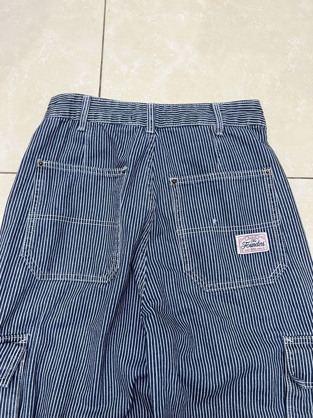 Japanese Brand JapaneseBrand Buckle Belt Striped Denim Baggy Cargo jeans Size US 26 / EU 42 - 6 Thumbnail