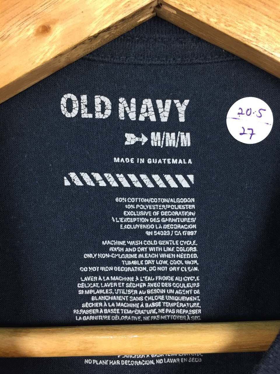 Old Navy × Vintage Old Navy Is It Friday Yet? Wording Tee Size US M / EU 48-50 / 2 - 6 Thumbnail