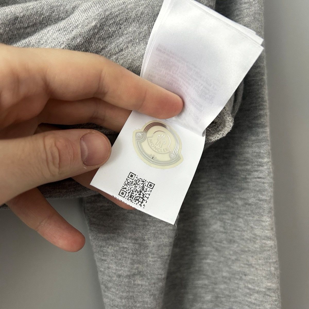 Moncler Moncler cropped logo sweatshirt Size S / US 4 / IT 40 - 6 Thumbnail