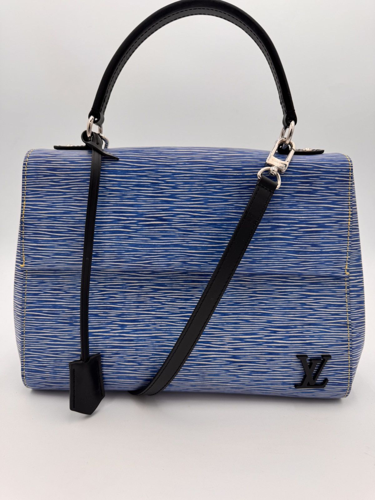 Louis Vuitton Louis Vuitton Epi Leather Cluny Size ONE SIZE - 1 Thumbnail