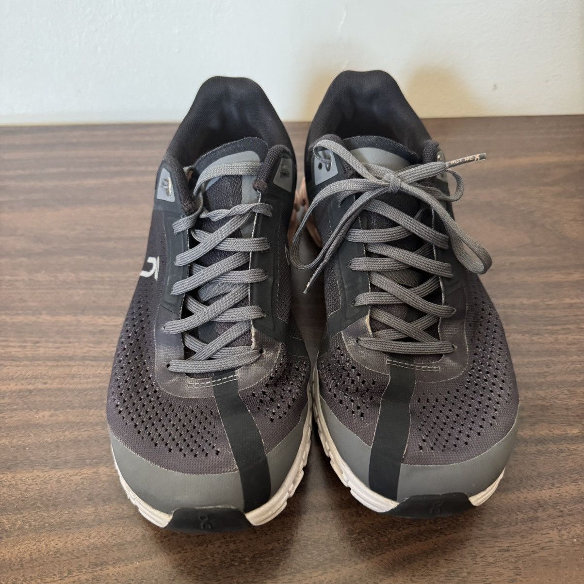 On ON Cloud Running Cloudflow black/pink/white running shoes Size US 7.5 / IT 37.5 - 2 Thumbnail