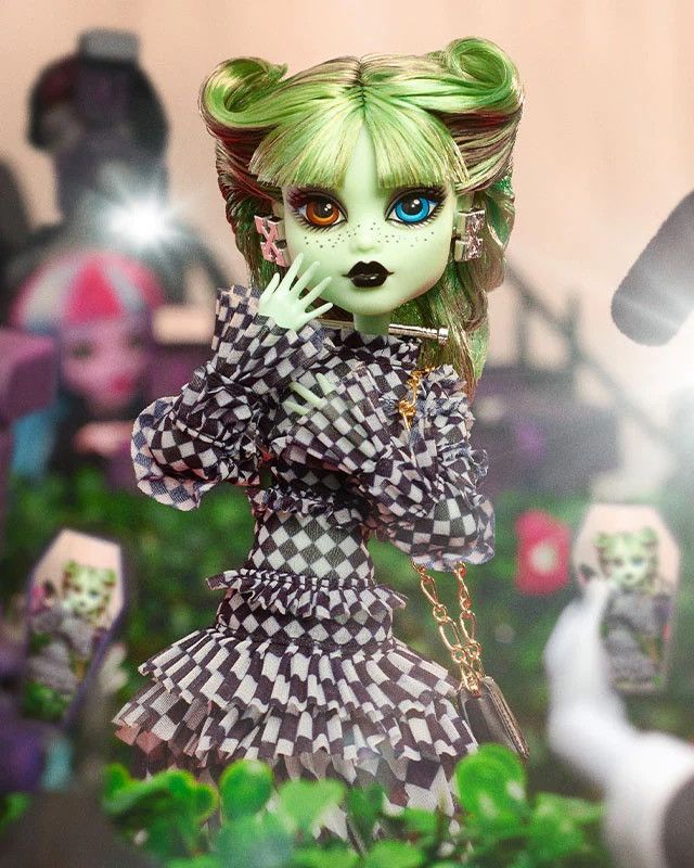 Off-White Harmonie Ghoul Off-White™ c/o Monster High | Grailed