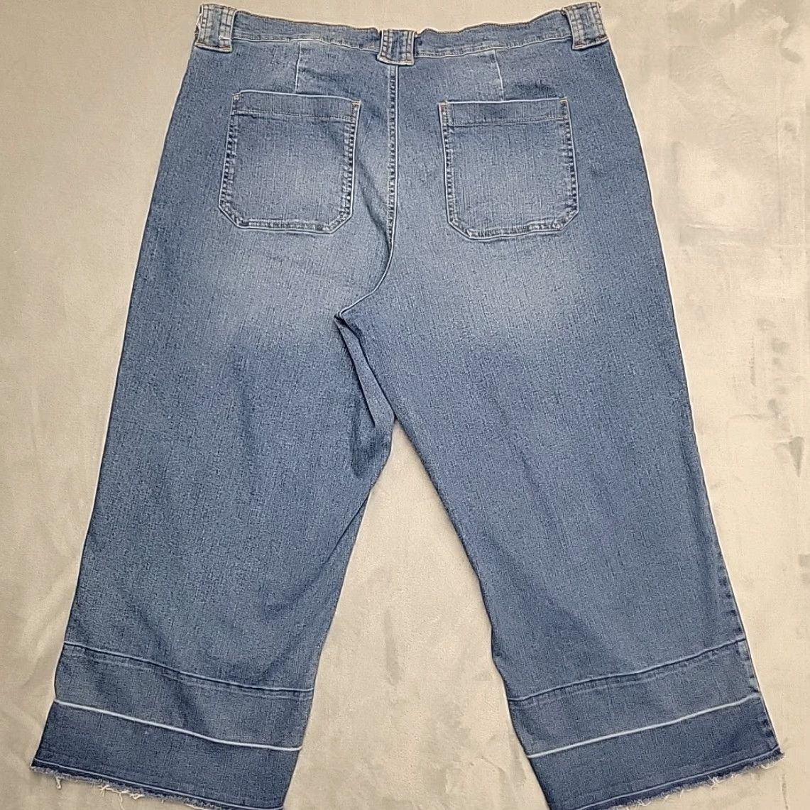 Vintage Code Bleu Wide Leg Jeans Women 18W Blue Denim High Rise Y2K 90s Pants Wide-Leg Jeans Women 18W Blue Denim High Rise Y2K 90s Size 40" / US 18 - 6 Thumbnail