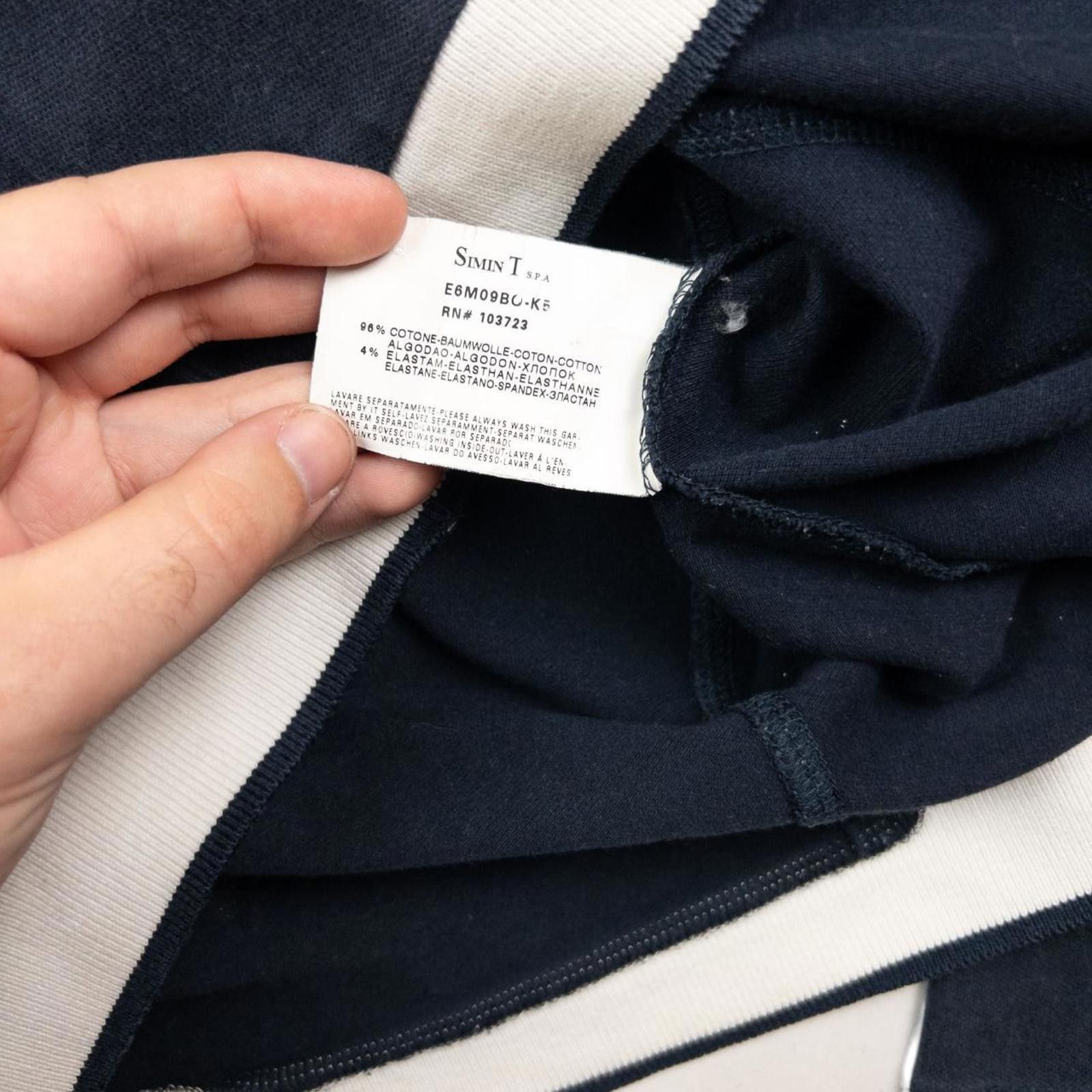 Designer Vintage Armani Jeans Lightweight Hoodie Size M Size US M / EU 48-50 / 2 - 7 Thumbnail