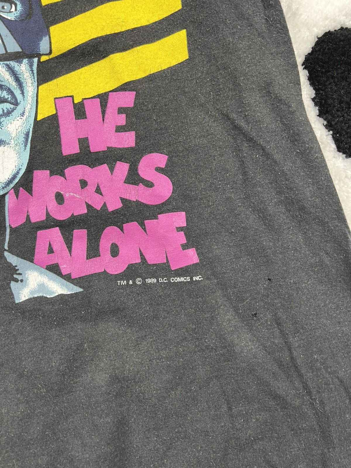 Vintage Vintage Batman 1989 Faded Distressed Gotham Y2K Tee Shirt Size US M / EU 48-50 / 2 - 5 Thumbnail