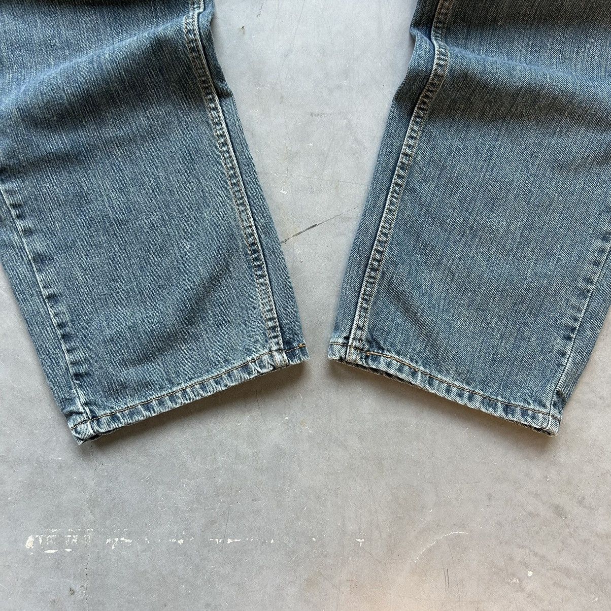 Levi's × Vintage Vintage Y2K Essential Levi 559 Straight Leg Skater Denim 33 Size US 33 - 7 Thumbnail