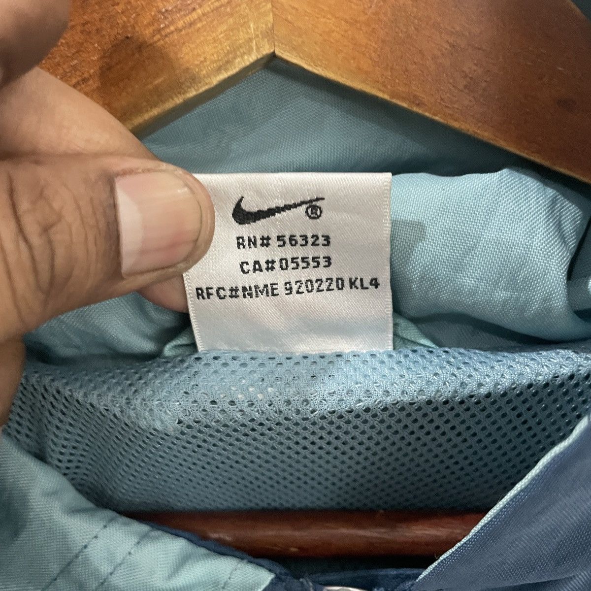 Nike Vintage 90s Nike Kids Jacket Size US M / EU 48-50 / 2 - 6 Thumbnail