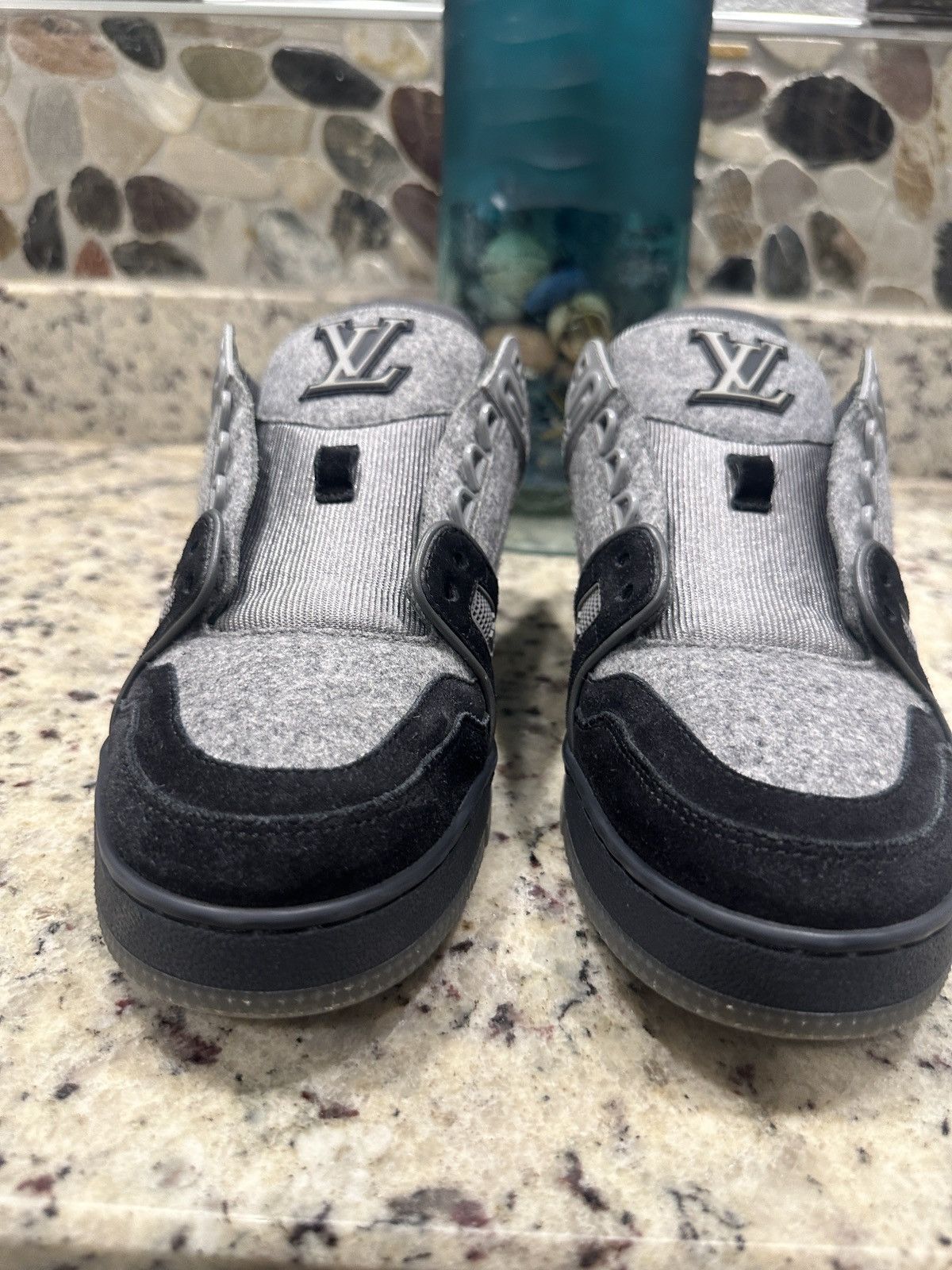 Louis Vuitton LOUIS VUITTON GREY WOOL BLACK LOW TOP TRAINERS SNEAKERS Size US 6.5 / EU 39-40 - 8 Thumbnail