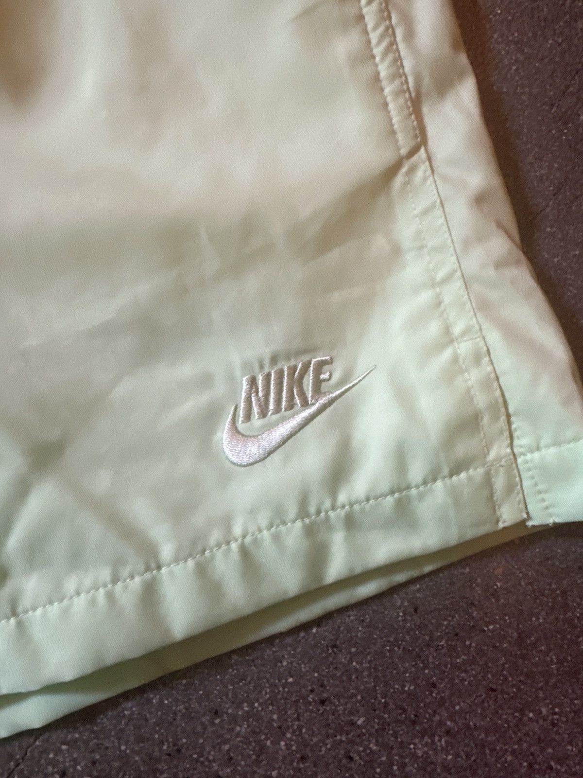 Nike Nike Nylon Shorts Size US 34 / EU 50 - 4 Thumbnail