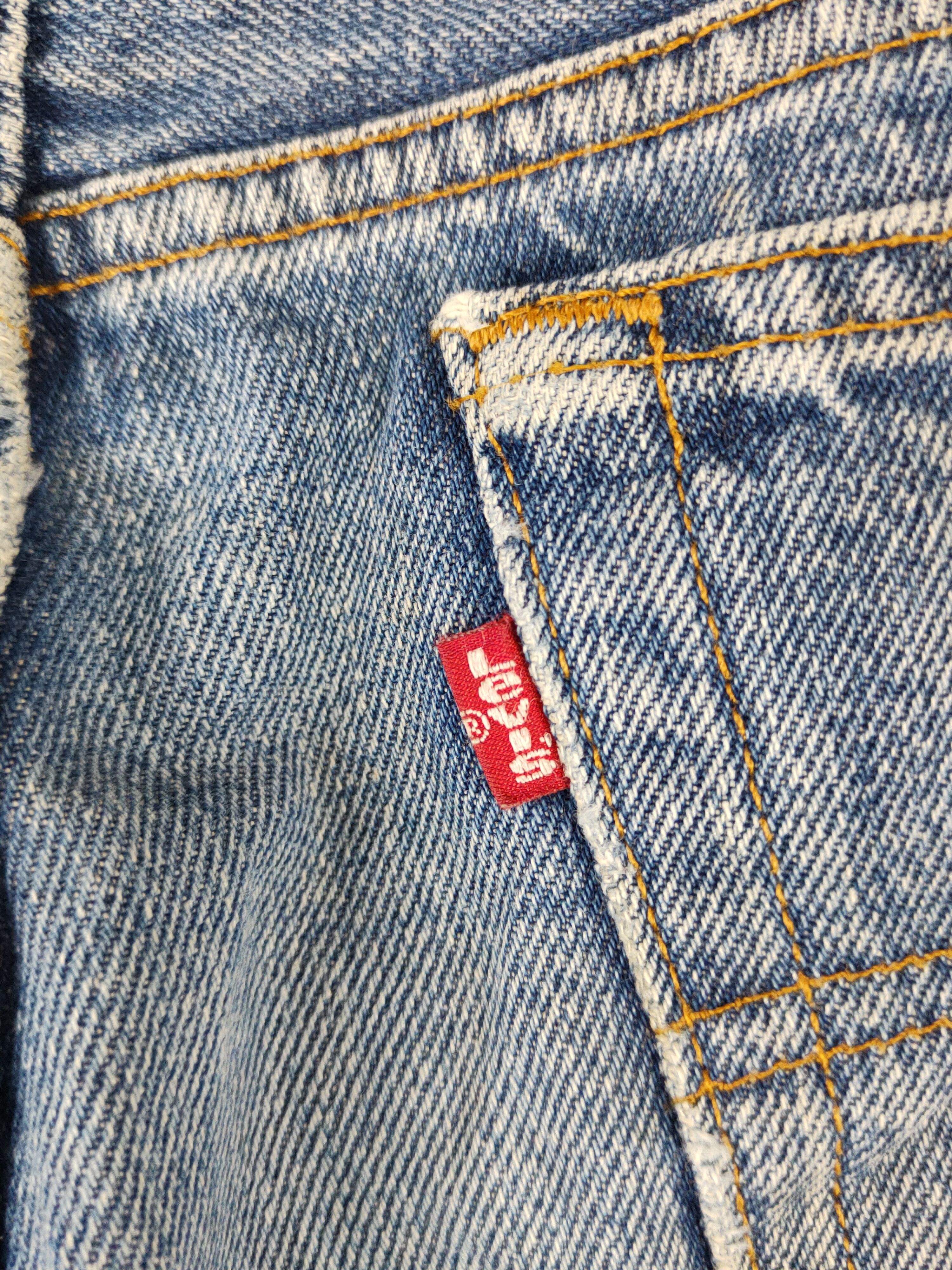 Levi's 80' vintage 501 Levi's Blue Distressed Ripped Jeans #S2743 Size US 33 - 8 Thumbnail