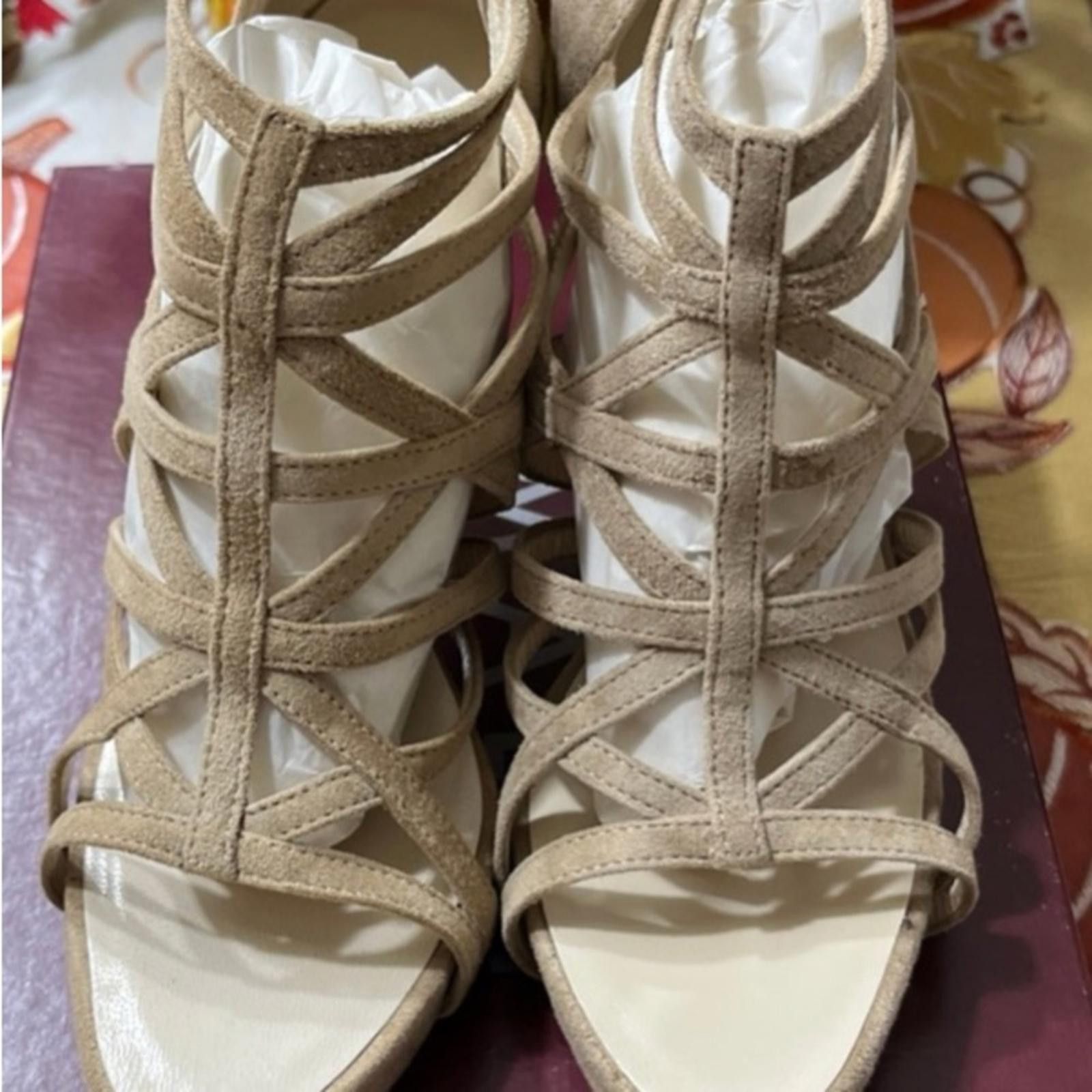 Other Chic Tan Strappy Heels for Women Size US 6 / IT 36 - 6 Thumbnail