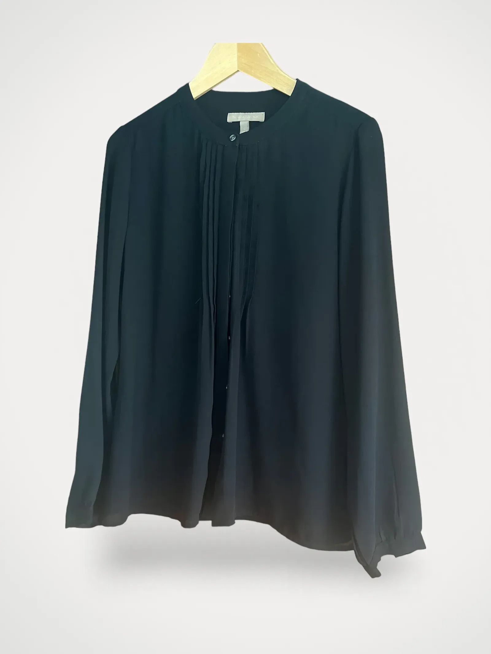 Banana Republic Banana Republic Banana Republic Blouse Size S / US 4 / IT 40 - 1 Thumbnail