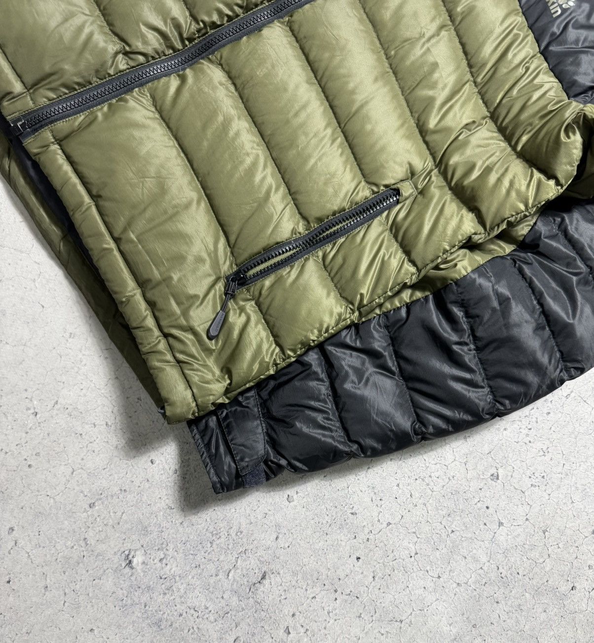Jack Wolfskin Jack Wolfskin Men’s Down Puffer Jacket Outdoor Size M Size US M / EU 48-50 / 2 - 3 Thumbnail