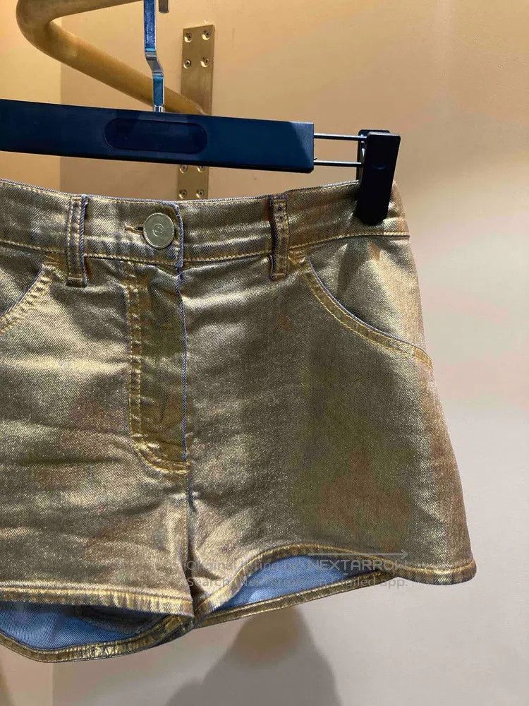 Chanel Chanel 15c Dubai Golden Shorts Size 25" / US 0 / IT 36 - 3 Thumbnail