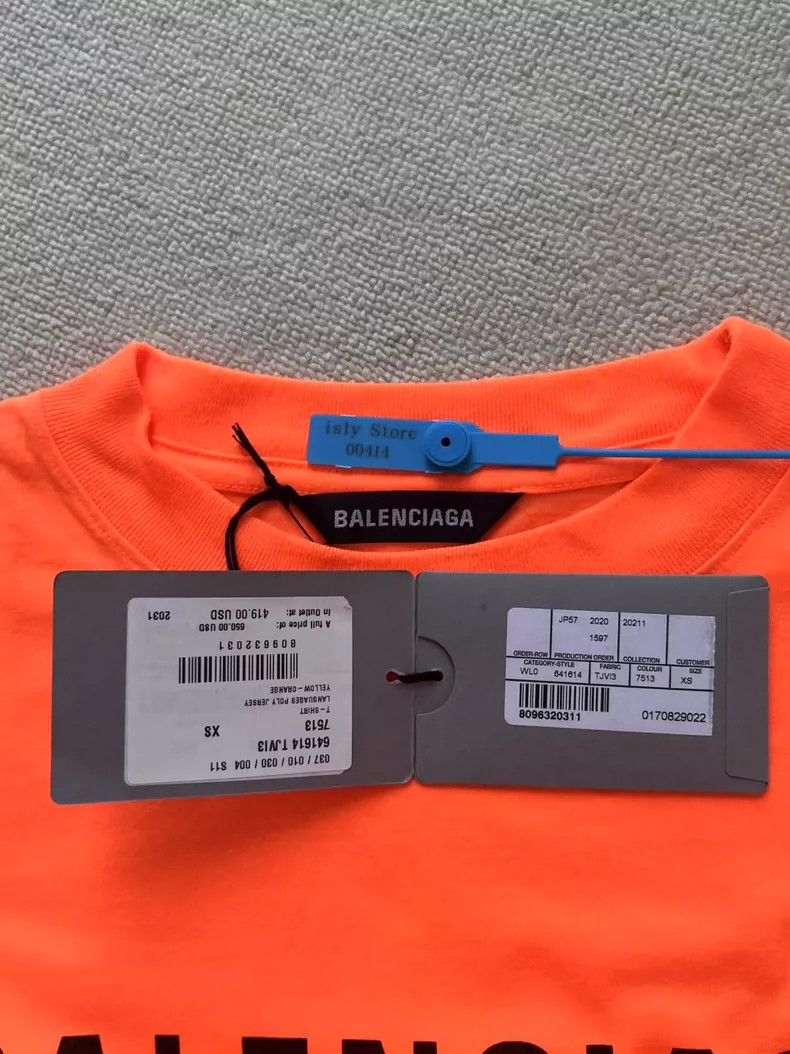 Balenciaga Balenciaga Seven Language Alphabet Printed Short Sleeve T- Size US XS / EU 42 / 0 - 5 Thumbnail