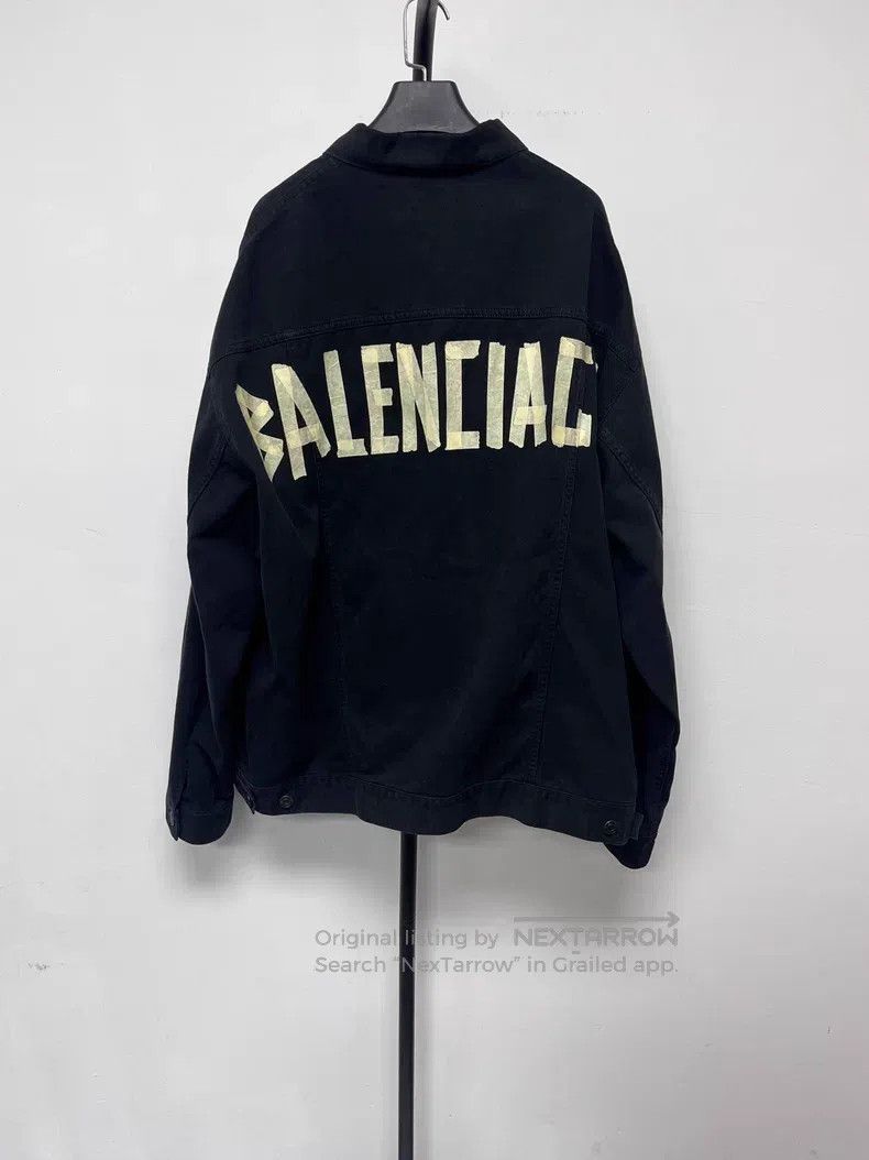 Balenciaga Balenciaga Letter Logo Printed Single-Breasted Long Sleeve Size US M / EU 48-50 / 2 - 1 Thumbnail