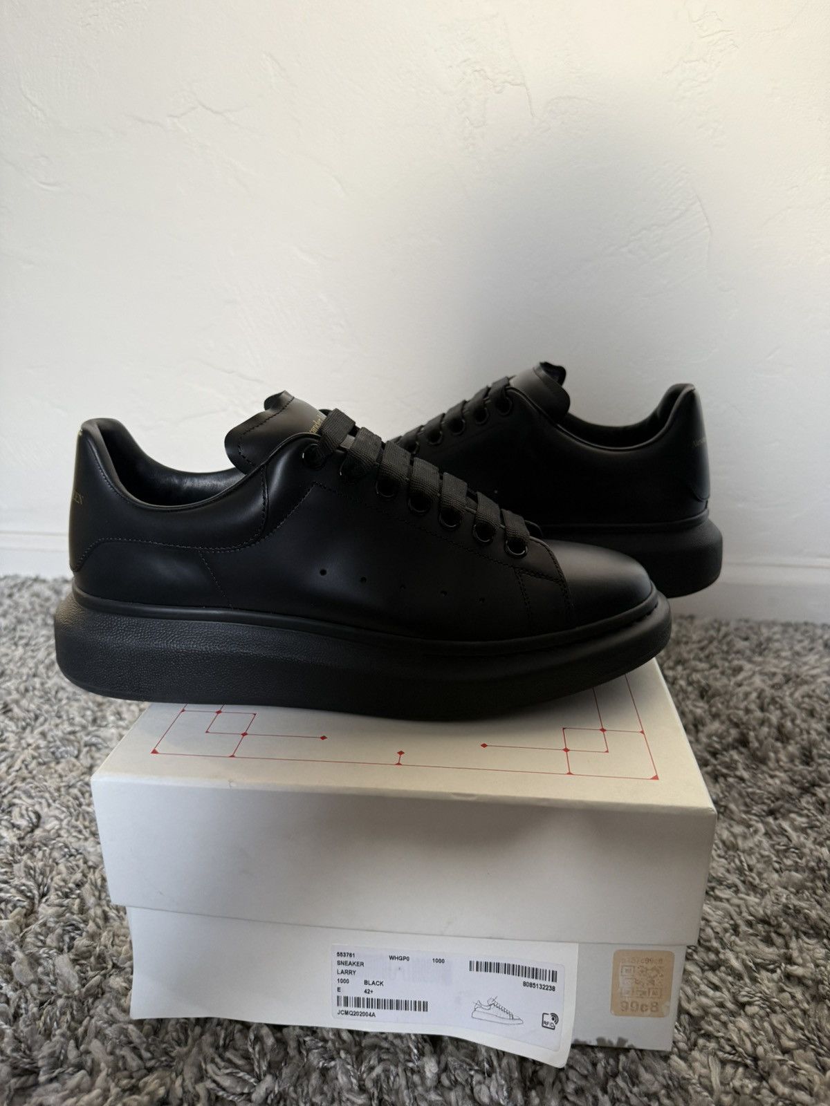 Alexander McQueen Alexander Mcqueen oversized sneakers Size US 9.5 / EU 42-43 - 2 Thumbnail