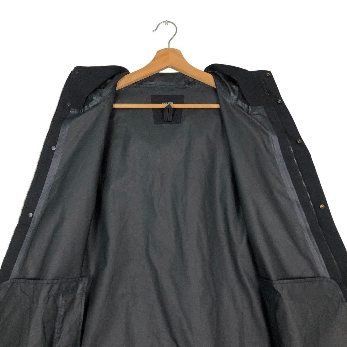 Japanese Brand 🔥Rich Black Survival Long Jacket Uniqlo Japan Undercover Size US M / EU 48-50 / 2 - 14 Thumbnail
