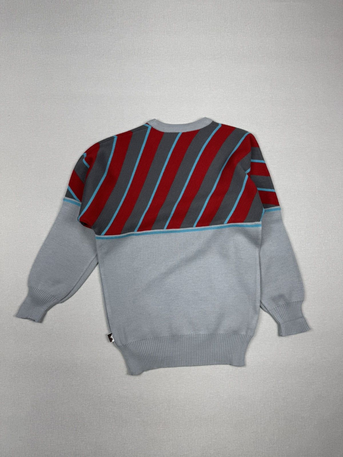 Nevica × Vintage Men’s Vintage NEVICA Ski Crew Neck Sweater size 1/S Size US S / EU 44-46 / 1 - 7 Thumbnail